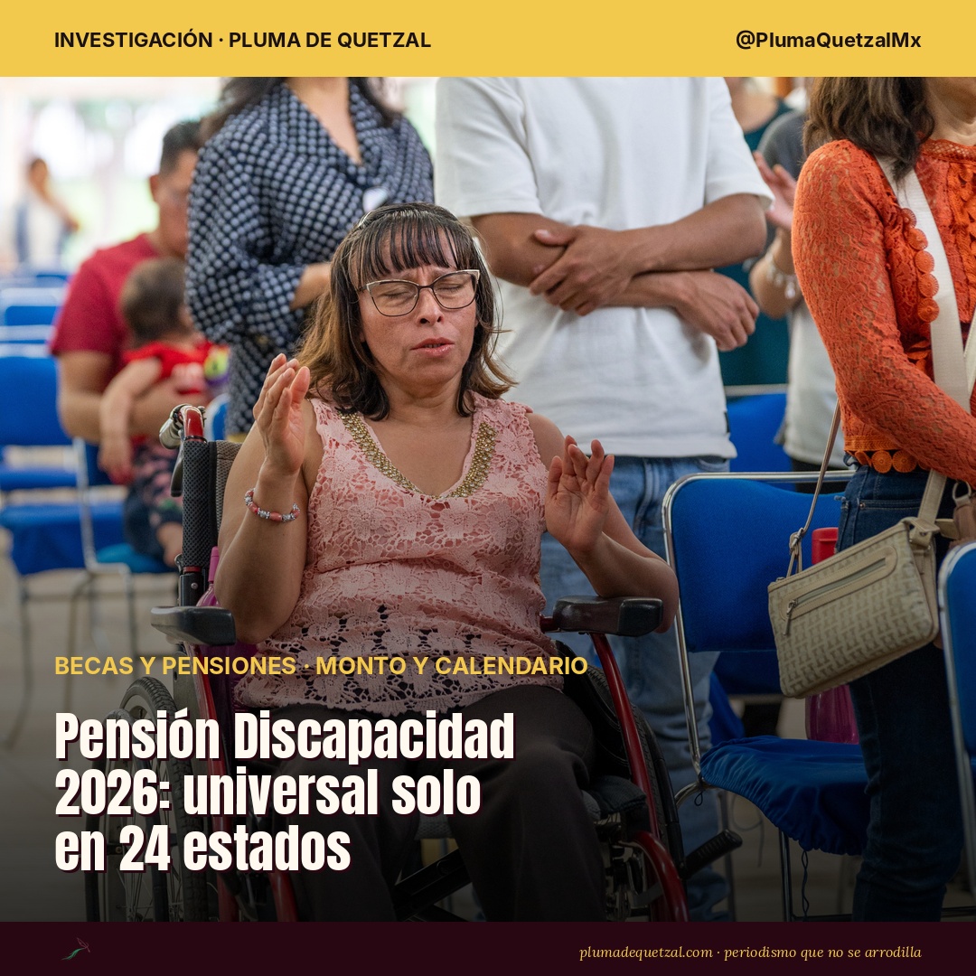 Mujer en silla de ruedas acompañada de otras personas en la Ciudad de México. La Pensión Discapacidad Bienestar paga 3,300 pesos al bimestre en 2026 y solo es universal en 24 estados. Foto: Israel Torres / Pexels.